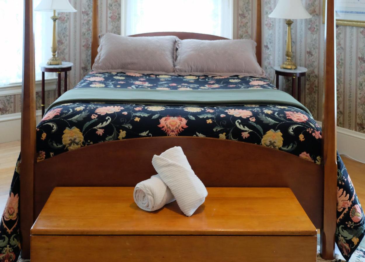 Guilford Bed And Breakfast Ngoại thất bức ảnh